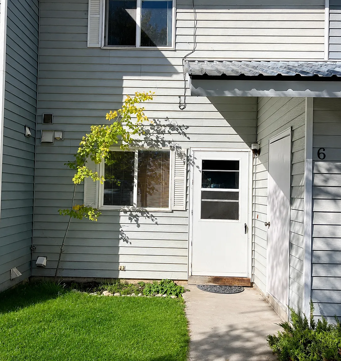 70 N 2nd St — Photo 1