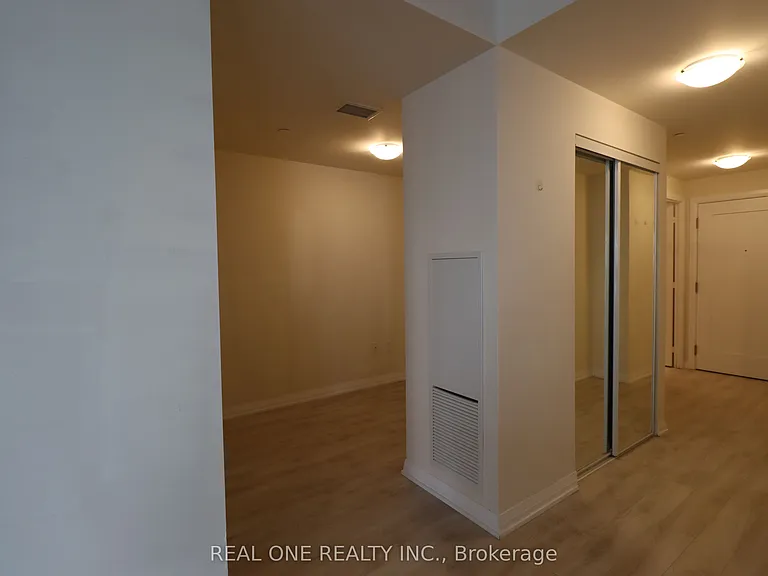 65 Watergarden Dr #403 — Photo 7