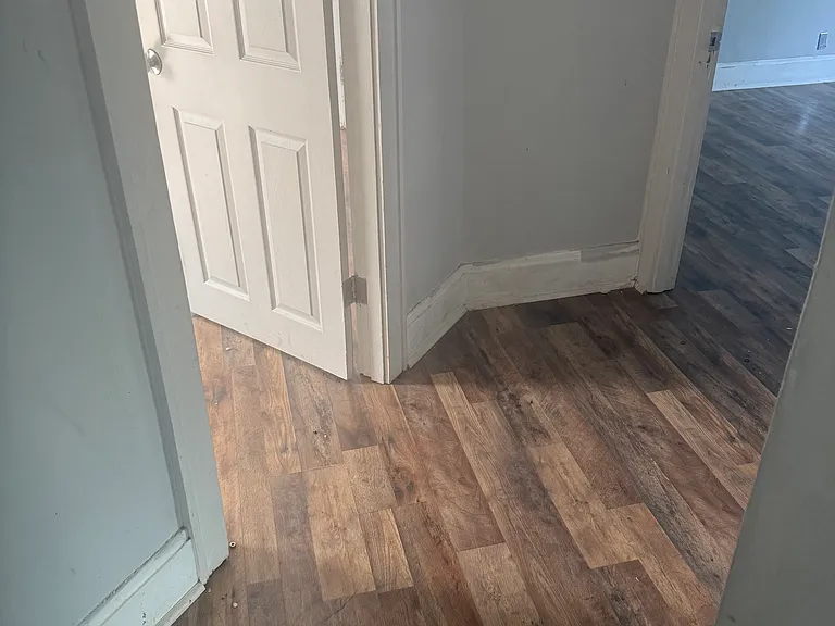 195 N Oakley Ave #3 — Photo 11