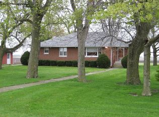 26915 S Schoolhouse Rd, Manhattan, IL 60442