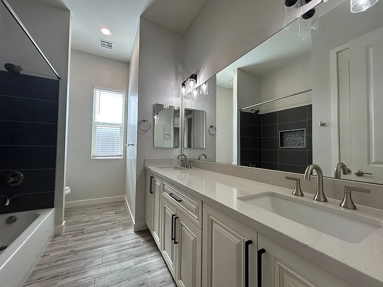23175 W Skinner Rd — Photo 10
