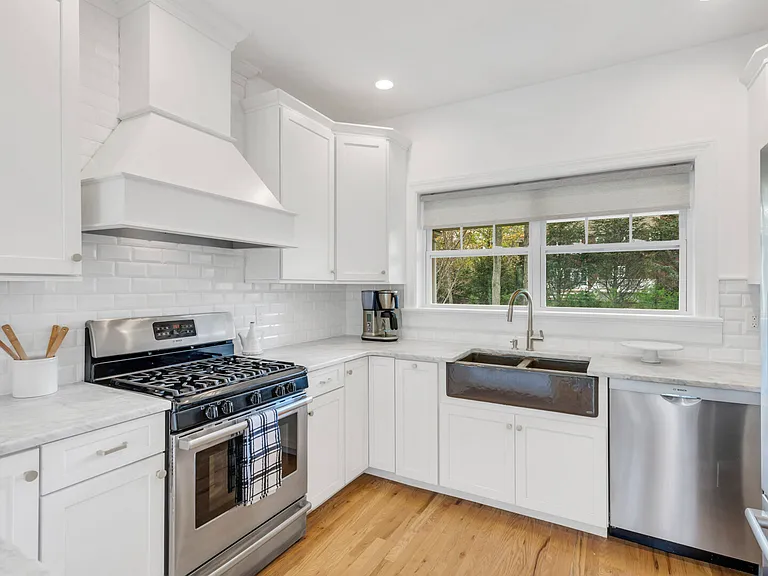 56 Sandy Hollow Rd — Photo 15