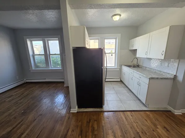 335 Wells St, Bridgeport, CT