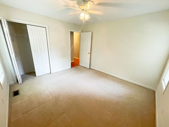 5th image of 106 E Luther Ave