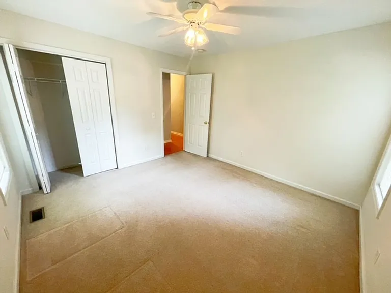 106 E Luther Ave — Photo 5