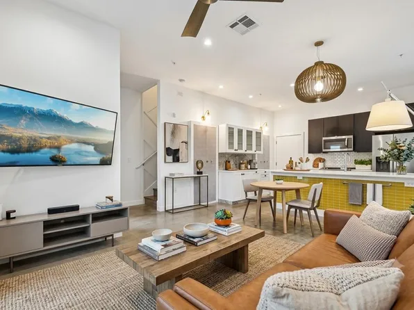 1931 E 38th 1/2 St Unit 33, Austin, TX 78723