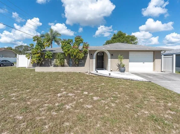 9005 Hermitage Ln, Port Richey, FL 34668