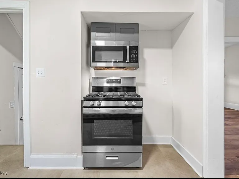 3639 Randolph Rd — Photo 9