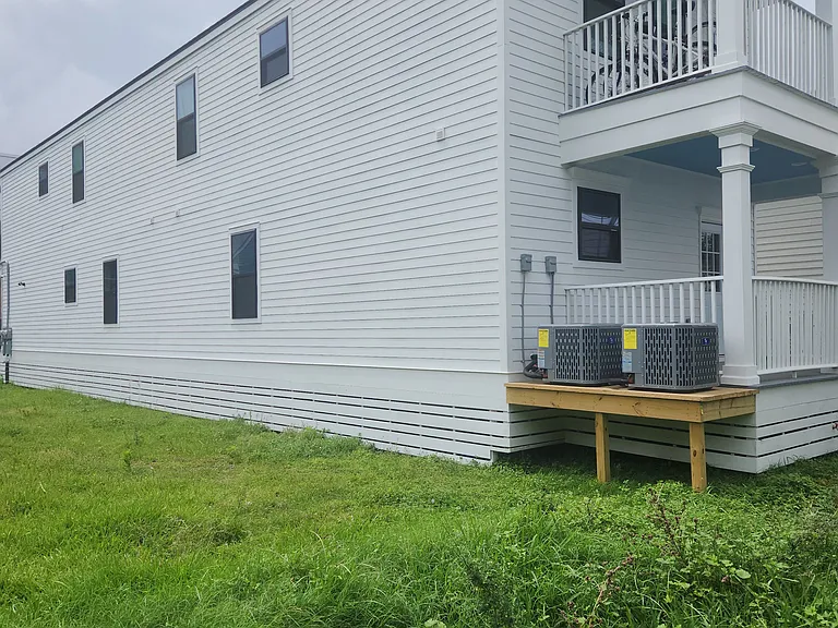2033 Conti St — Photo 21