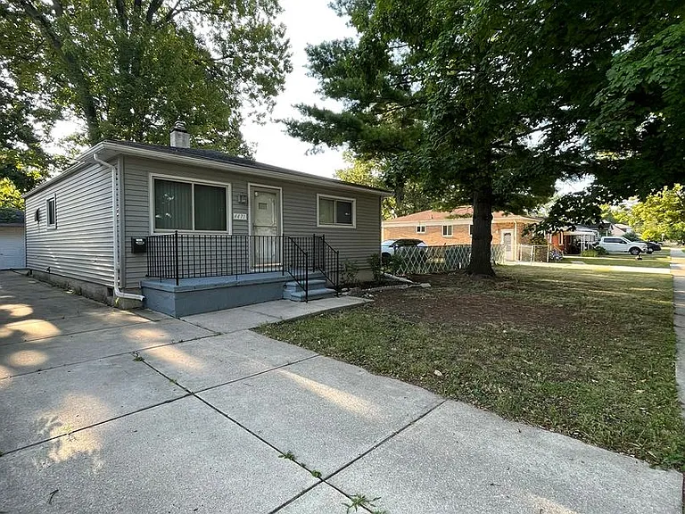 4471 Croissant St — Photo 14
