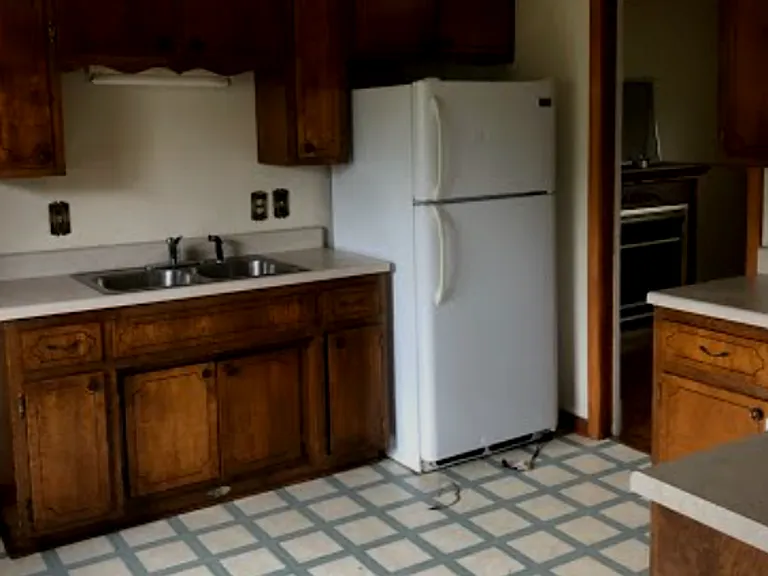408 Melinda Dr — Photo 3
