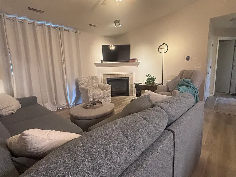 460 Bradley Pl #9 — Photo 7
