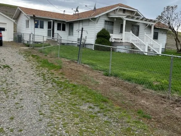 41876 Holdman Rd, Helix, OR 97835