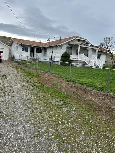 41876 Holdman Rd Photo 1