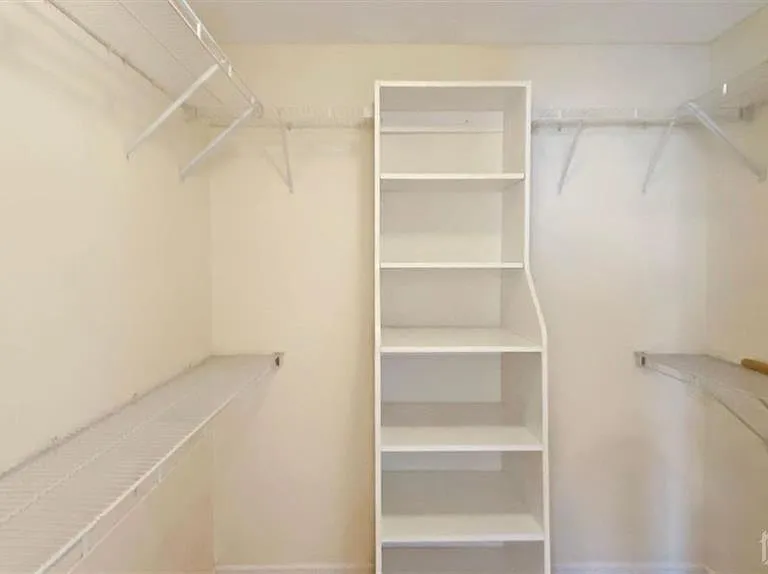 48 Berkshire Way — Photo 13