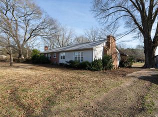 678 River Rd, Fort Lawn, SC 29714