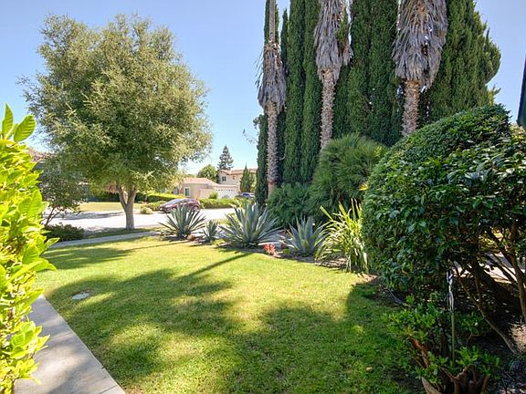 5th image of 1441 Goldenlake Rd
