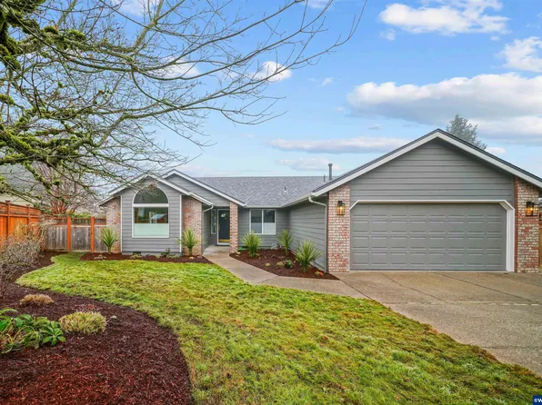 4077 Lidbeck Ct SE, Salem, OR 97302