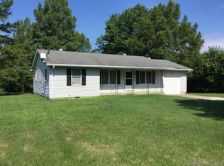 554 NE 175 St, Carrollton, IL 62016