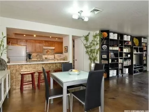 Kitchen Dining - 110 S 800 E