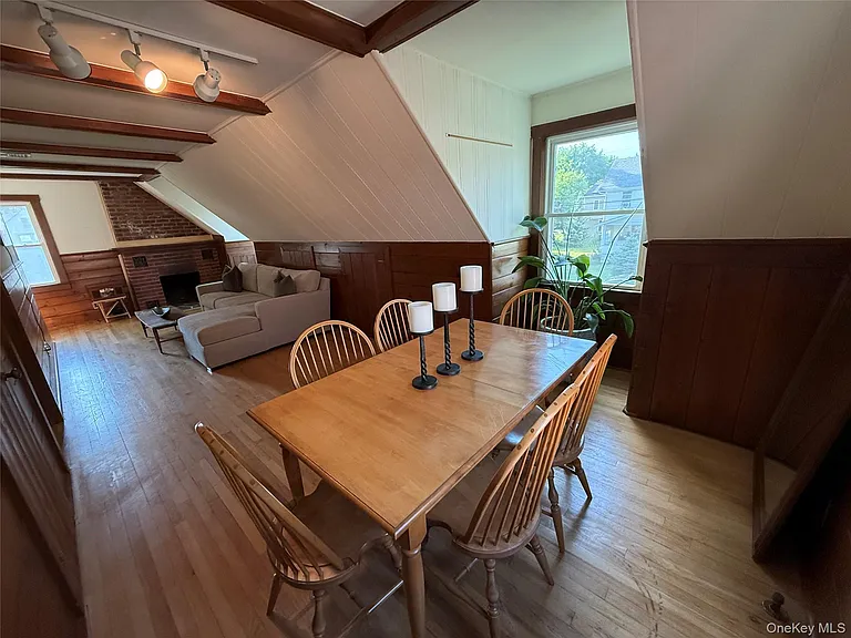 17 Harriman Ave #B — Photo 6