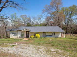 112 Latham Ln, Easley, SC 29640