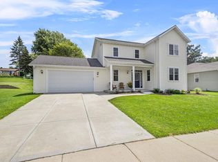 450 Highview Ln, Columbus, WI 53925
