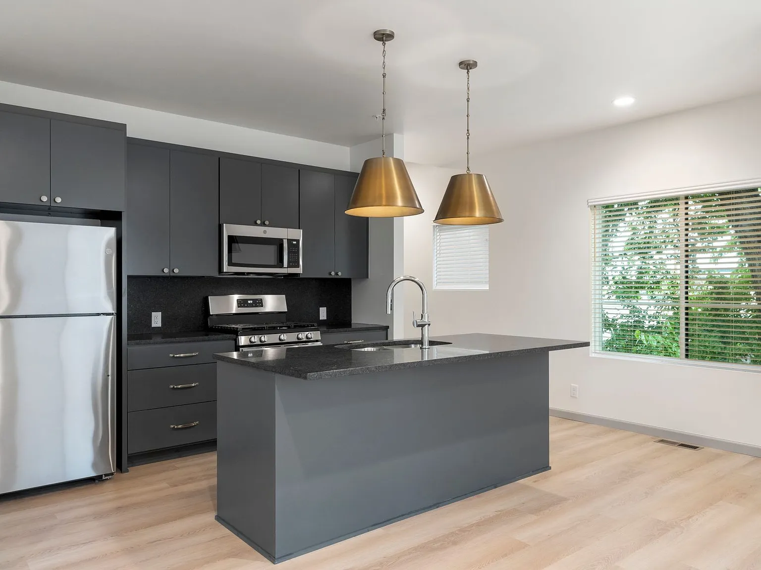 Quaker Condos - $500 Off Move-In Costs! — Photo 4