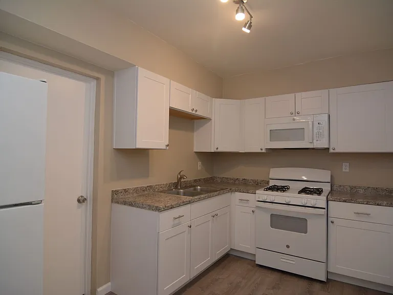 835 E Graybill Dr — Photo 9