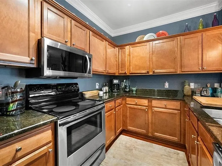 2230 Cheshire Bridge Rd NE #504 — Photo 14