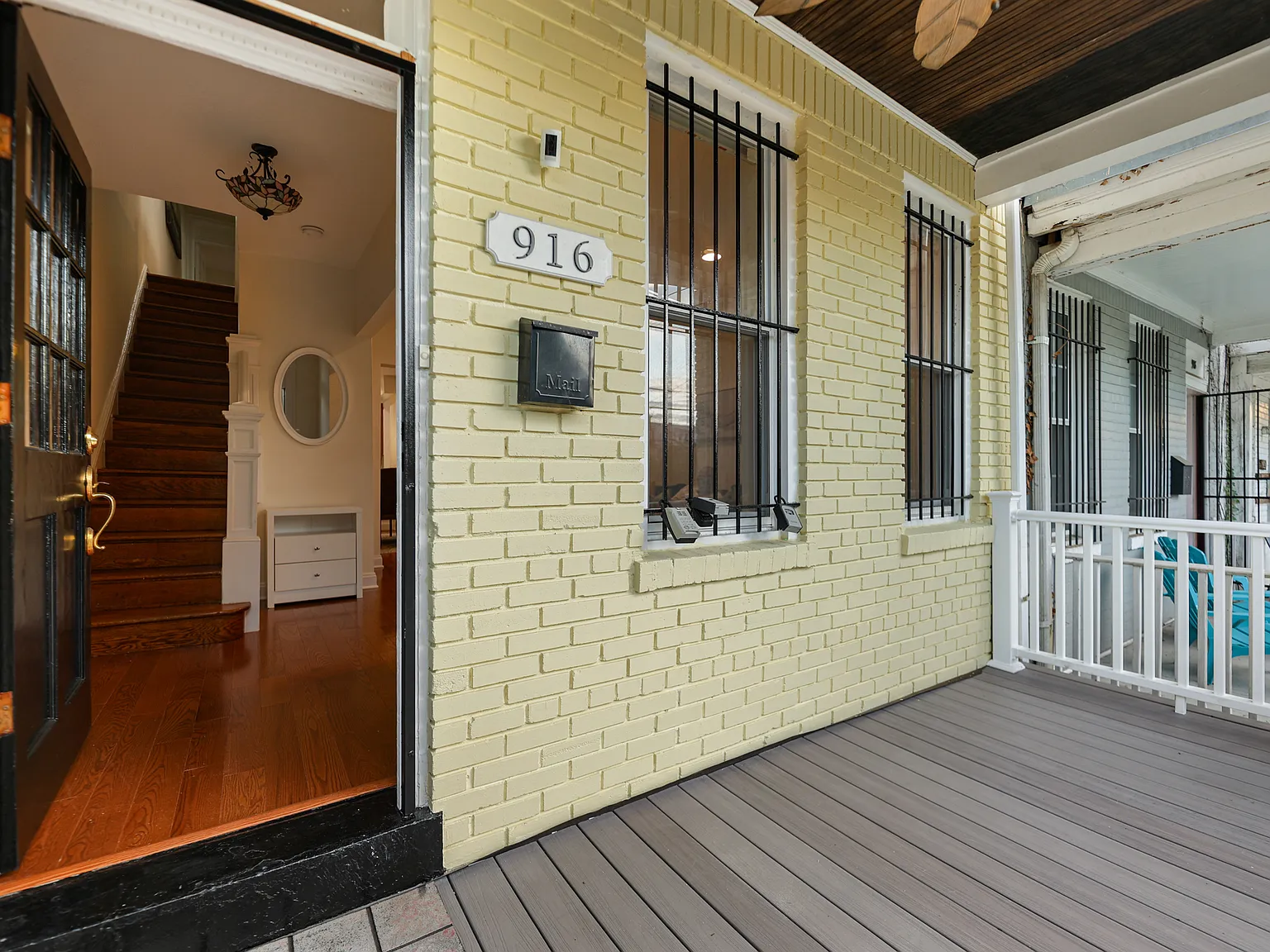 5 bed, 4.5 bath, 2241 sqft, $5,900 — Photo 4