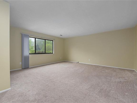 2nd image of 3067 Bay Landing Drive #1