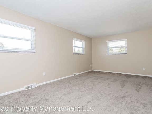 5th image of 799 Serben Dr