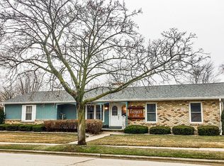 2324 Fairmont St, Manitowoc, WI 54220
