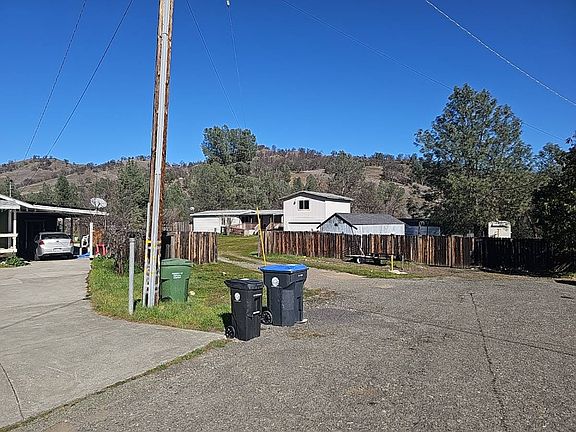 4th image of 2861 Nectarine Way