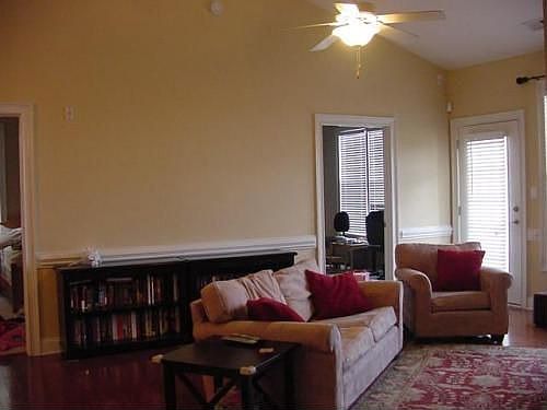2nd image of 208 Fountainhead Ln Unit 207