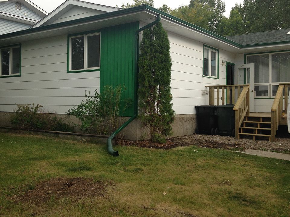 1st image of 13 Westhill Cres #13