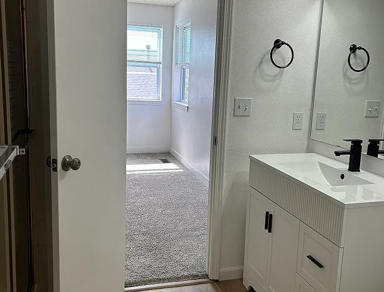 4187 Zurich Dr — Photo 11