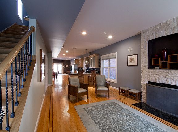 2nd image of 2652 W Cortland St