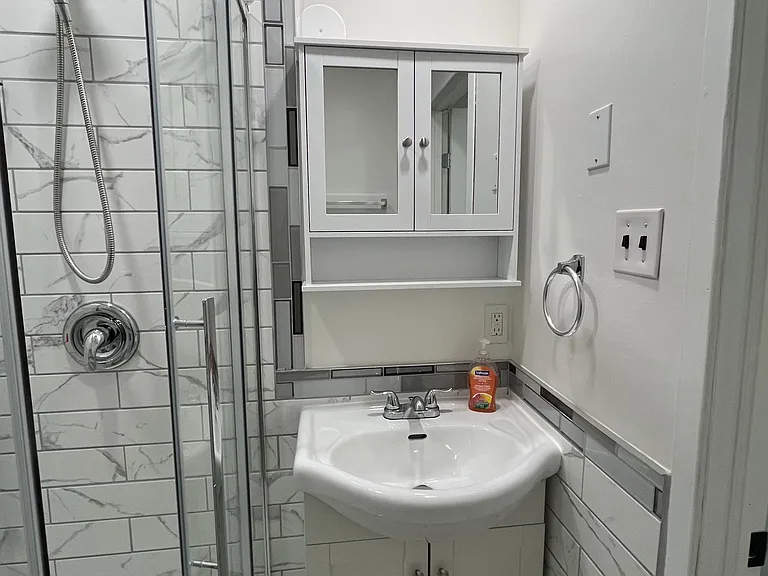 210 Speedvale Ave E #2 — Photo 10