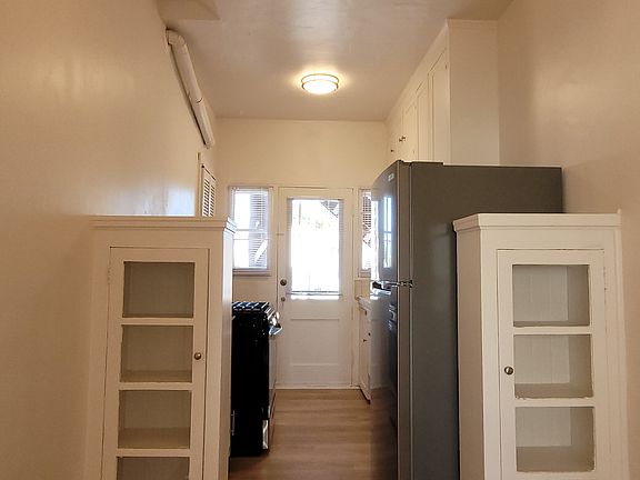 4th image of 311 Palm Ave #311