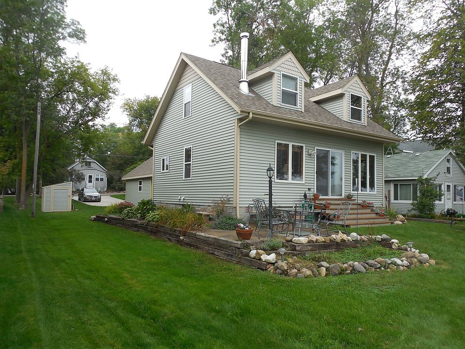 1st image of 5692 W Lake Dr