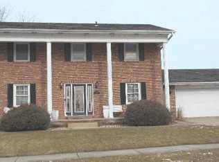 2521 Venice Dr, Schererville, IN 46375