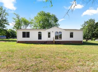 8511 Cloverfield Dr, Kannapolis, NC 28081