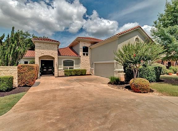 2nd image of 135 The Hills Dr
