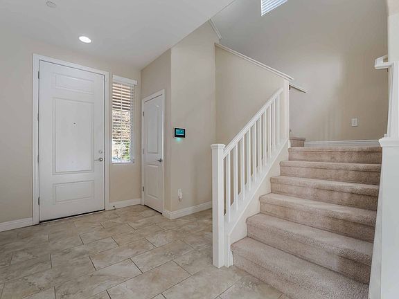 5th image of 909 Twilight Peak Ave