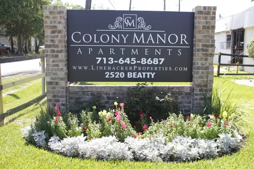 Colony Manor Photo 1