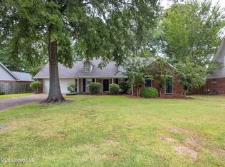 21 Estates Dr, Flowood, MS 39232