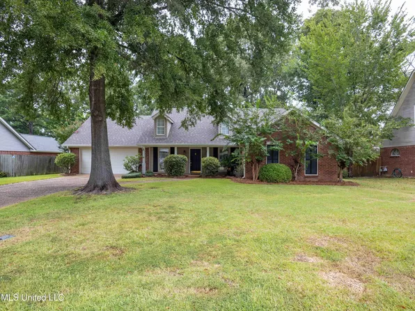 21 Estates Dr, Flowood, MS 39232