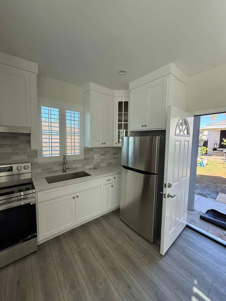 1 bed, 497 sqft, $2,450 — Photo 3